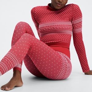 Fabletics Christmas Outfit- Full Set in M